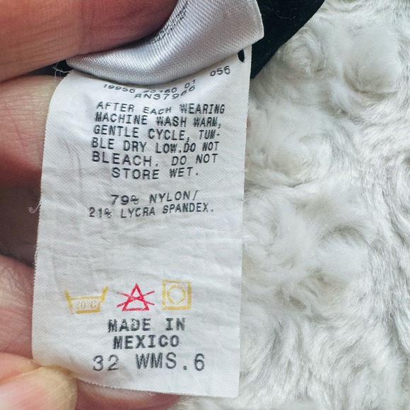 NIKE Black womens competition training swimsuit bathing suit 32 sz 6 - Picture 6 of 7